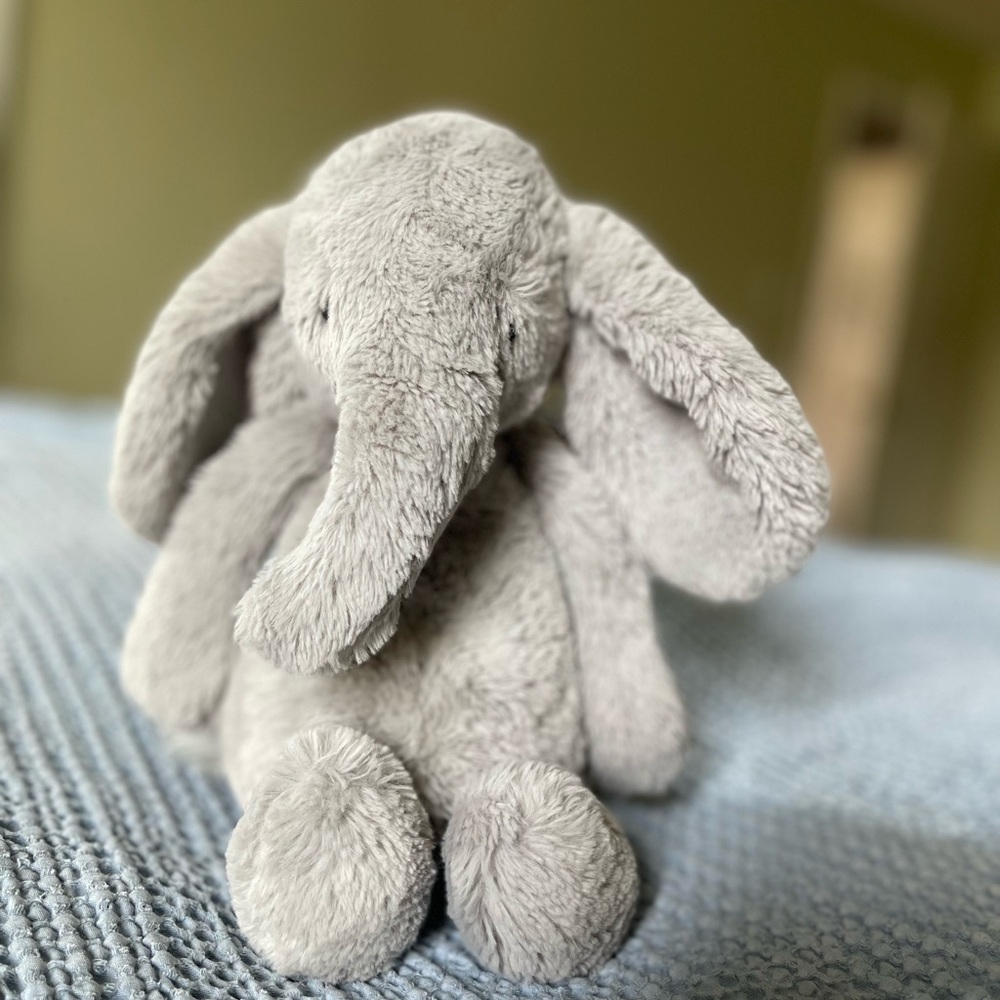 Jellycat Bashful luxe elephant Thuddeus